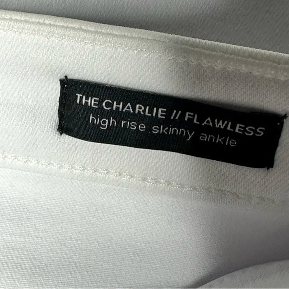 Joe's "The Charlie" High Rise Skinny Ankle in White with Silver Metallic  Sz:30 - Picture 7 of 11